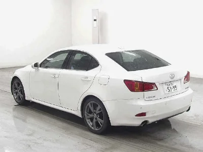 LEXUS IS