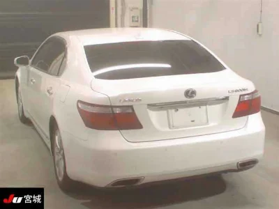 LEXUS LS