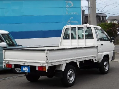 TOYOTA LITE ACE TRUCK