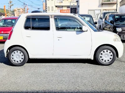 DAIHATSU ESSE