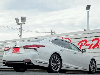 LEXUS LS