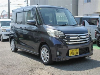 NISSAN DAYZ ROOX