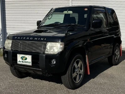 MITSUBISHI PAJERO MINI
