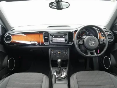 VOLKSWAGEN THE BEETLE