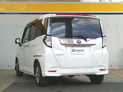TOYOTA ROOMY 2022 с аукциона, 1000cc, пробег 26 000 км