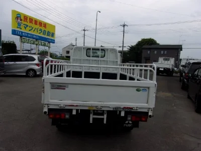 MITSUBISHI CANTER