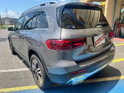MERCEDES BENZ GLB