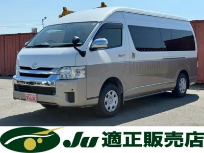 TOYOTA HIACE