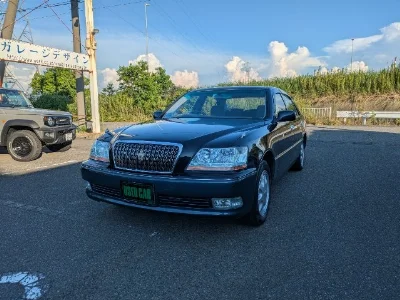 TOYOTA CROWN MAJESTA
