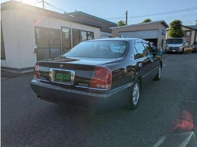 TOYOTA CROWN MAJESTA
