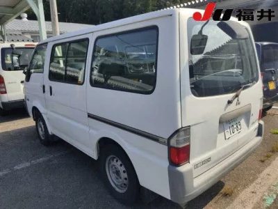 MITSUBISHI DELICA VAN