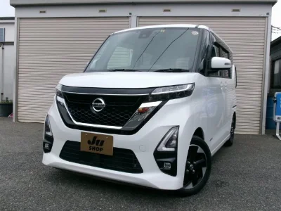 NISSAN ROOX