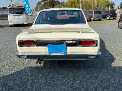 NISSAN SKYLINE