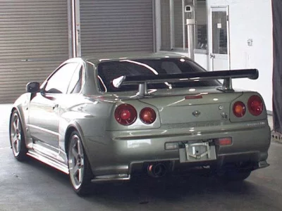 NISSAN SKYLINE
