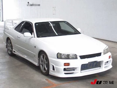 NISSAN SKYLINE