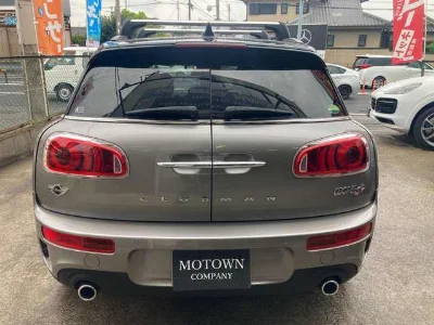 MINI MINI CLUBMAN