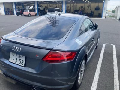 AUDI TT