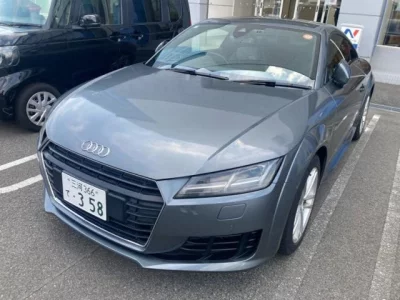 AUDI TT