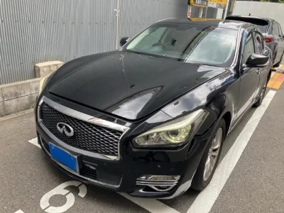 NISSAN FUGA