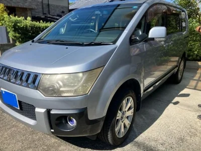 MITSUBISHI DELICA D5 2004 с аукциона, 2400cc, пробег 156 000 км