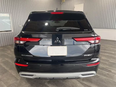 MITSUBISHI OUTLANDER PHEV
