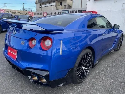 NISSAN GT-R