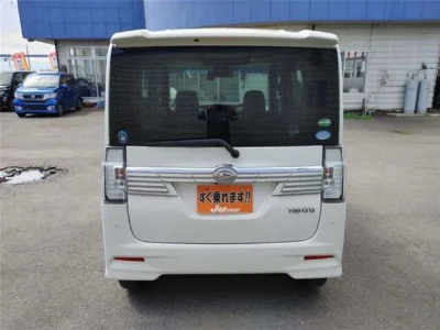 DAIHATSU TANTO с аукциона, 660cc, пробег 68 000 км