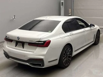 BMW 7 SERIES