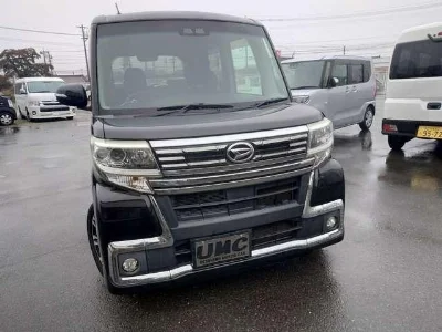 DAIHATSU TANTO 2016 с аукциона, 660cc, пробег 99 000 км