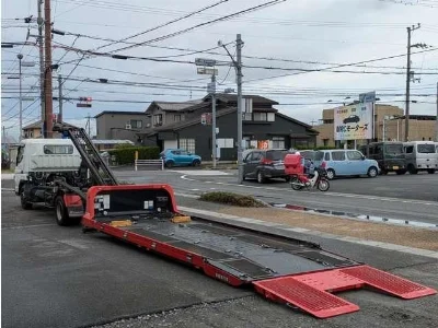 MITSUBISHI CANTER