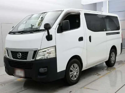 NISSAN NV350 CARAVAN с аукциона, 2000cc, пробег 184 000 км
