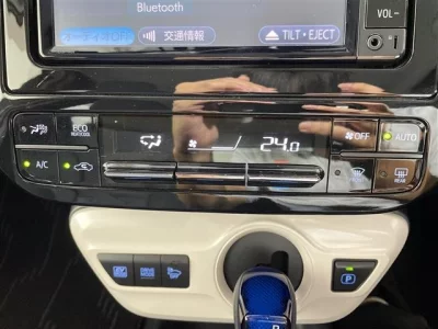 TOYOTA PRIUS 2016 с аукциона, 1800cc, пробег 91 000 км