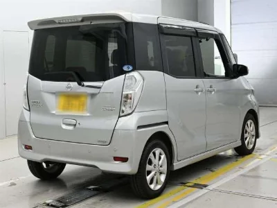 NISSAN DAYZ ROOX с аукциона, 660cc, пробег 27 000 км