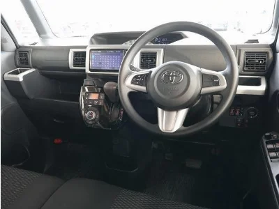 TOYOTA PIXIS MEGA