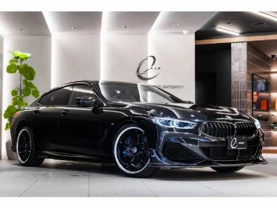 BMW 8 SERIES