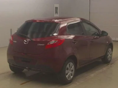 MAZDA DEMIO 2012 с аукциона, 1300cc, пробег 18 000 км