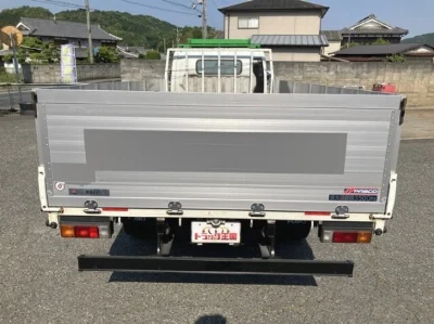 MITSUBISHI CANTER