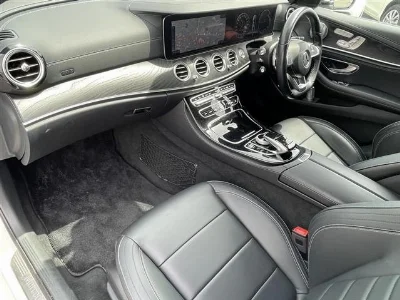 MERCEDES BENZ E CLASS