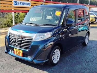 TOYOTA ROOMY 2017 с аукциона, 1000cc, пробег 83 000 км