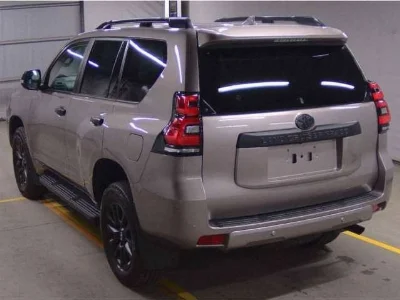 TOYOTA LAND CRUISER PRADO 2023 с аукциона, 2700cc, пробег 27 000 км