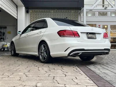 MERCEDES BENZ E CLASS