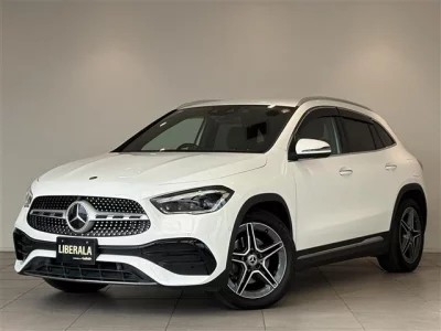 MERCEDES BENZ GLA
