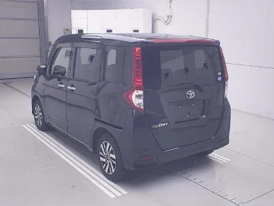 TOYOTA ROOMY 2019 с аукциона, 1000cc, пробег 73 000 км