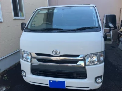 TOYOTA REGIUS VAN