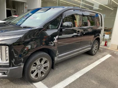MITSUBISHI DELICA D5