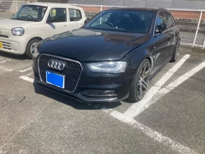 AUDI A4 AVANTE