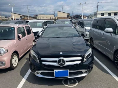 MERCEDES BENZ GLA