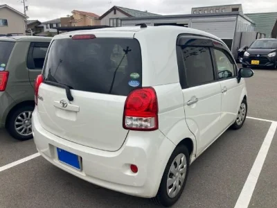 TOYOTA PORTE