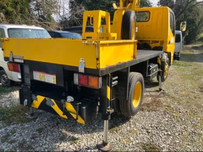 MITSUBISHI CANTER