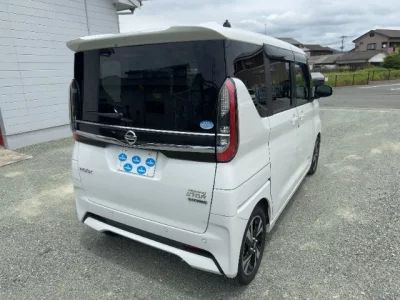 NISSAN ROOX